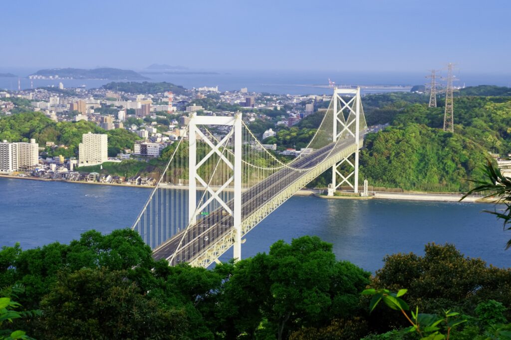 門司城跡から眺める関門橋